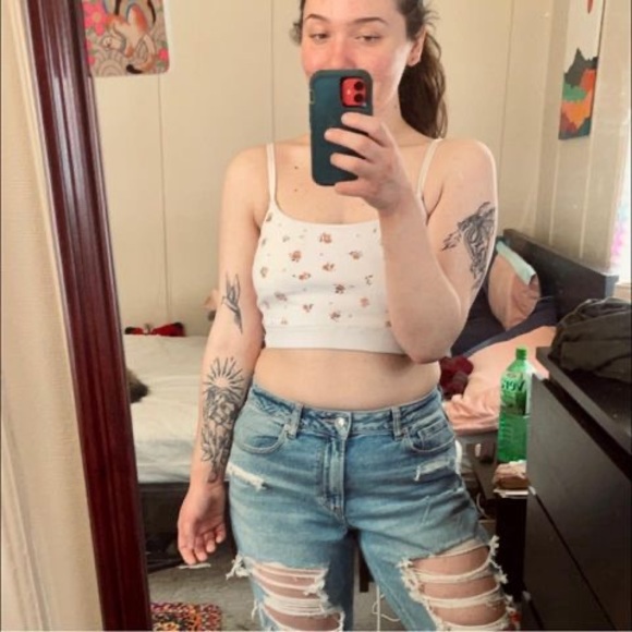 Meet your Posher, Taylor - Picture 1 of 1